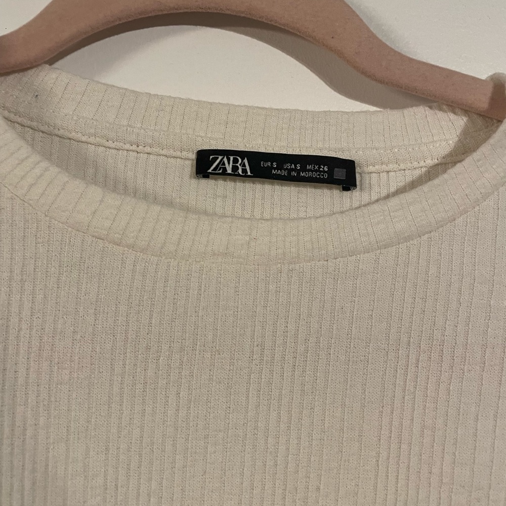 ZARA Ruffle Top - Picture 3 of 5